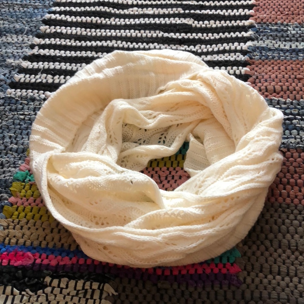 NWT Maurice’s Knit Infinity Scarf